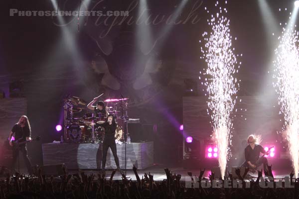 NIGHTWISH - 2008-04-06 - PARIS - Zenith - Anette Ingegerd Olsson - Erno Matti Juhani Vuorinen - Marko Tapani Hietala - Jukka Antero Nevalainen